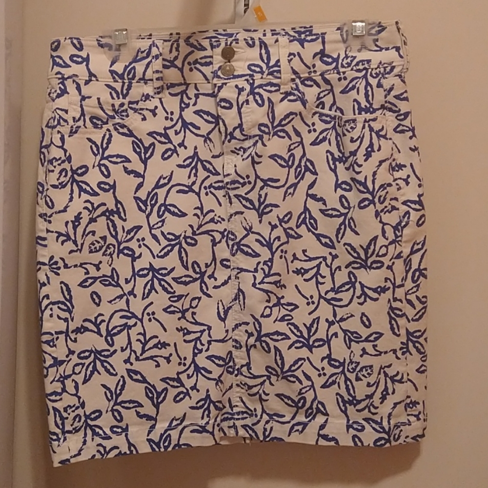 Old navy skirt